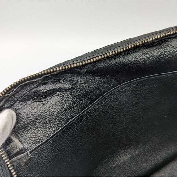 Louis Vuitton Trousse De Toilette - Picture 7 of 16